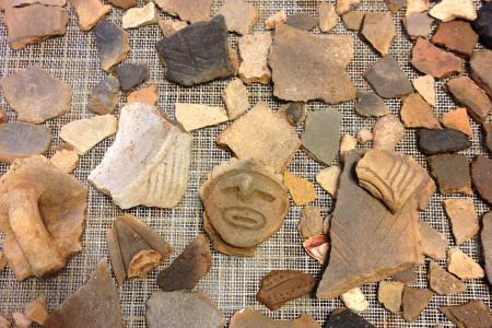 Artifacts found at the Singer-Moye field site